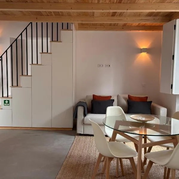 Casas do Mercado, 3，位于新蒙特莫尔的酒店