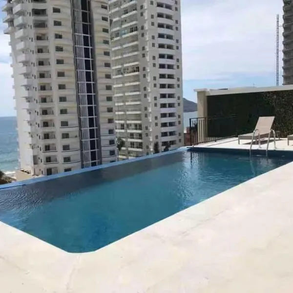 Espectacular condo en Blue Marlin Zona Dorada Beach，位于马萨特兰的酒店