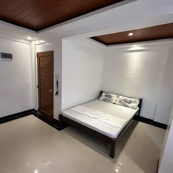 White-Beach Hideaway Resort Puerto Galera，位于波尔多·格尼拉的酒店