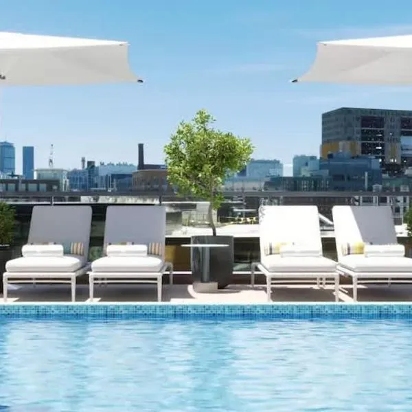 North End 2BR Condo w Pool & Gym，位于波士顿的酒店