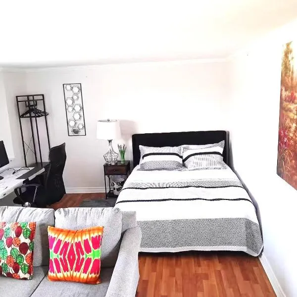 Executive room in a cozy Apt，位于圣约翰的酒店