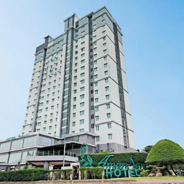 努沙再也阿曼萨利酒店，位于努沙再也的酒店