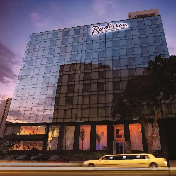 Radisson Hotel Decapolis Miraflores，位于利马的酒店