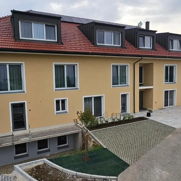 Das Bründl - Frühstückspension und Camping，位于Wilhering的酒店