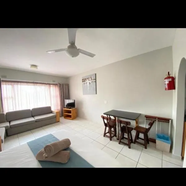 Suntide Cabanas unit 3，位于马盖特的酒店