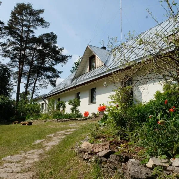 Kallaste Talu- Turismitalu & Holiday Resort，位于Padise的酒店