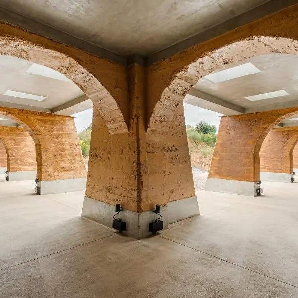 Gandum Village - Conscious Boutique Hotel，位于新蒙特莫尔的酒店