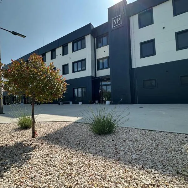 Mayor Pension，位于科马尔诺的酒店