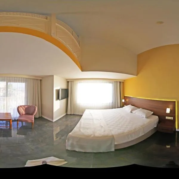 Neopol Hotel，位于库萨达斯的酒店