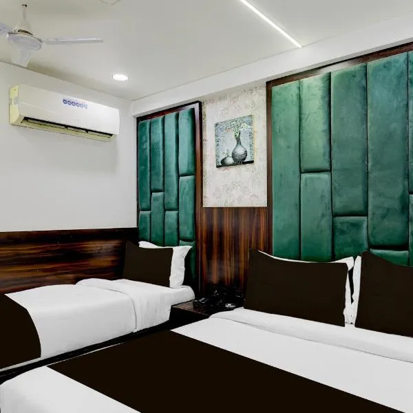 Hotel Shagun Inn Bopal，位于Bodakdev的酒店