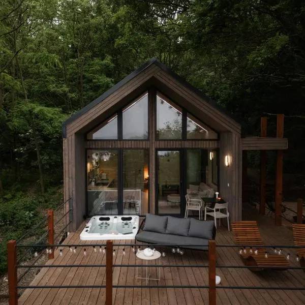 Koti apartmanház，位于Tahitótfalu的酒店