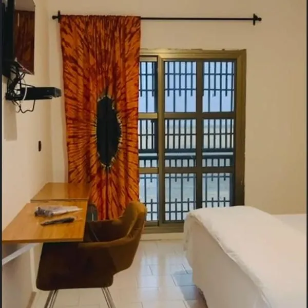 Hotel KEUR HORUS，位于圣路易斯的酒店