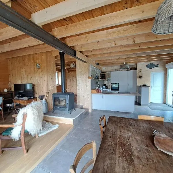 Maison Bord de lac de Guerledan，位于Guerlédan的酒店