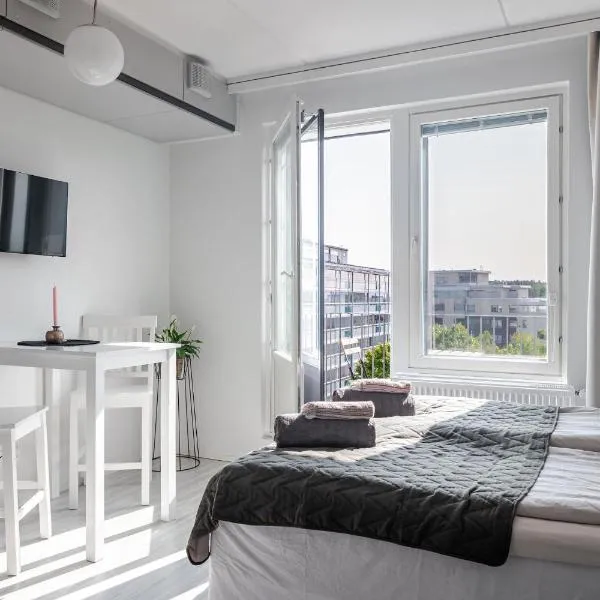 Modern Studio with Balcony next to Railway Station，位于拉赫蒂的酒店