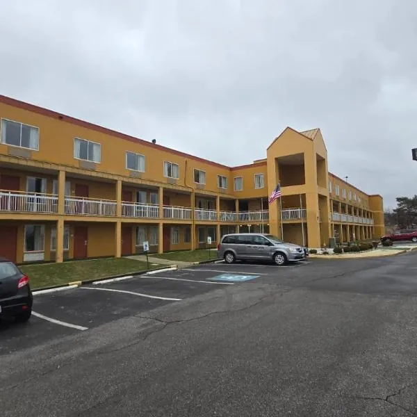 Copley Inn & Suites By OYO Akron OH，位于亚克朗的酒店