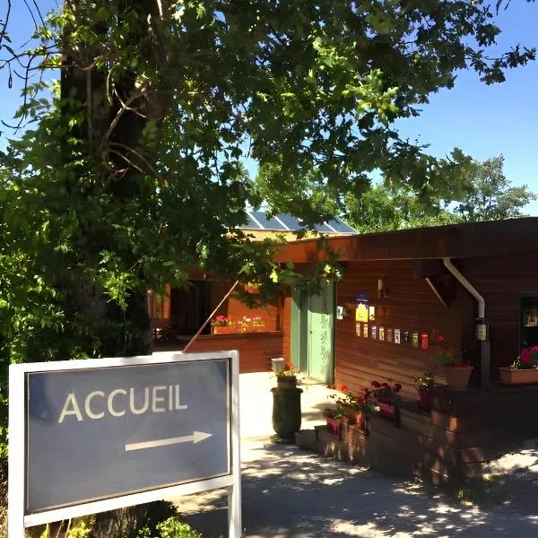 Écolodge Les Sentiers du Lac - Domaine de la Gaïa，位于索雷兹的酒店