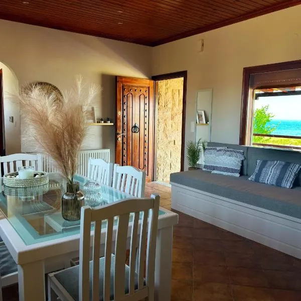 Anatèlia Beach House，位于Portianón的酒店