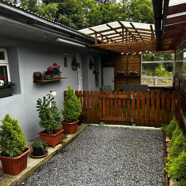 Stardust Getaway Tiny-Home E32AK40，位于Piltown的酒店