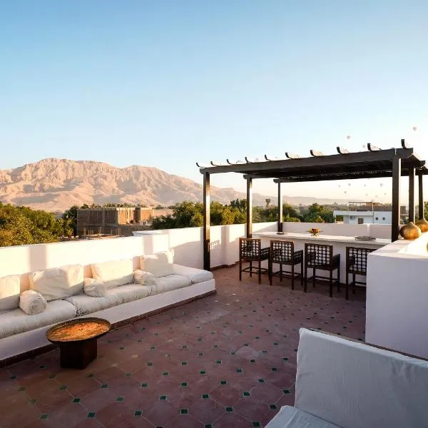 Al Wadi - Authentic Boutique Hotel with Balloon Views, Near Ancient Sites，位于Al Aqālitah的酒店