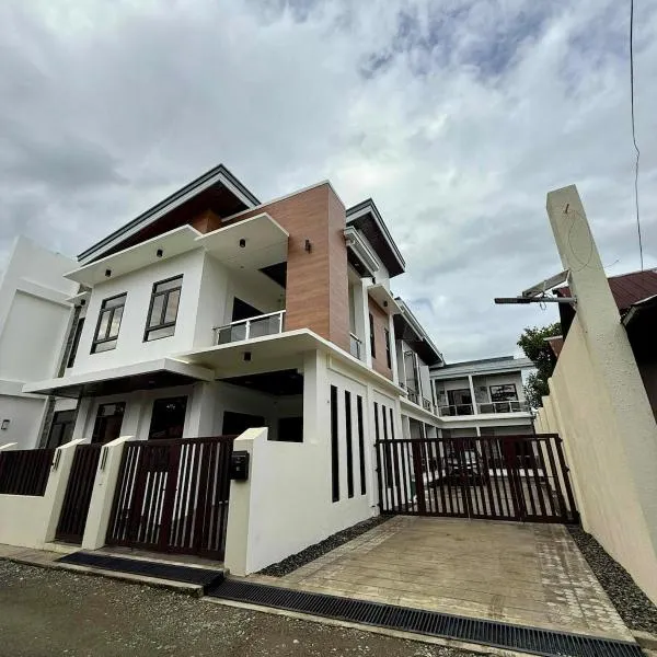 DADOORS Apartment，位于伊洛伊洛的酒店