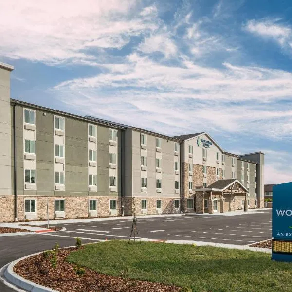 WoodSpring Suites Cocoa Beach - Rockledge，位于罗克雷治的酒店