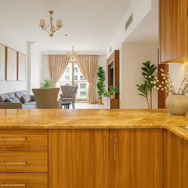 2 BHK City view apartment，位于迪拜的酒店