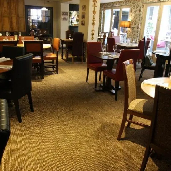 The Bear Hotel，位于旺塔奇的酒店