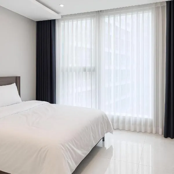 Zizel Suite Room Seocho，位于首尔的酒店
