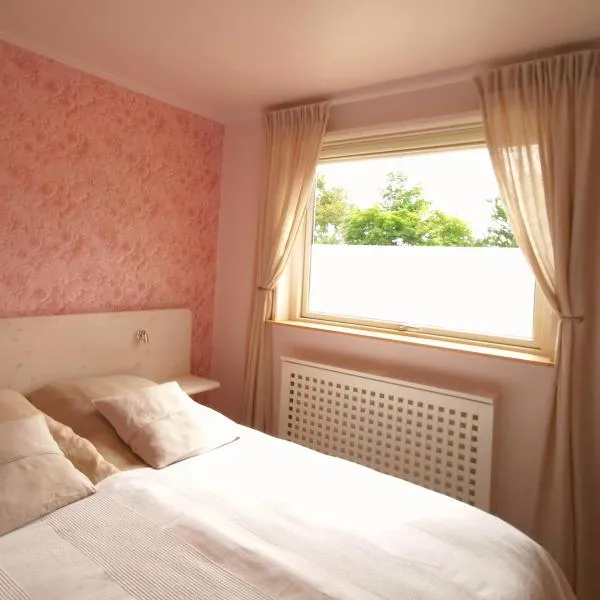 TheGilgahouse Fjordroom，位于纳克斯考的酒店