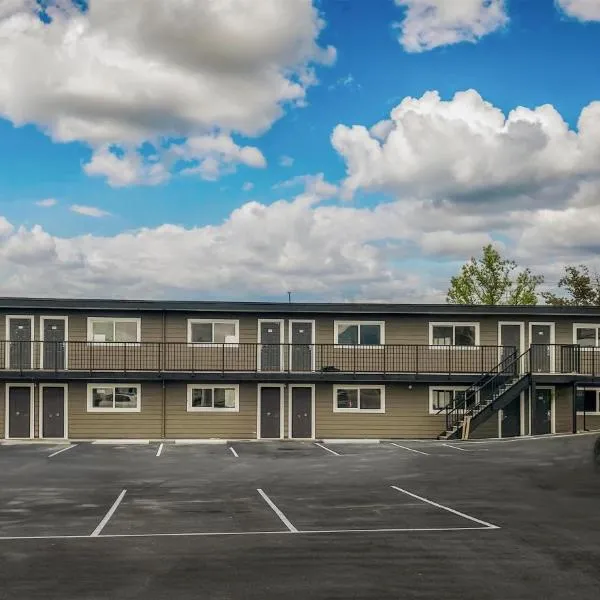 Coast Penticton Hotel，位于彭蒂克顿的酒店