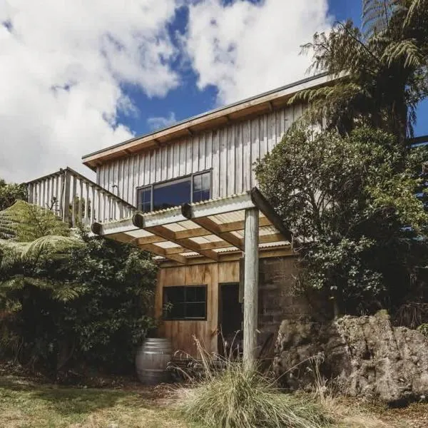 The River Retreat - off the grid escape，位于Inglewood的酒店
