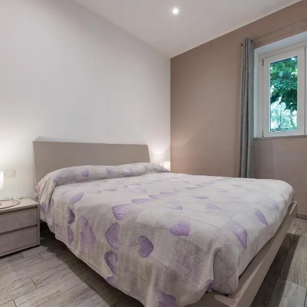 La Casa Di Angio - Val D'Intelvi，位于兰佐丁泰尔维的酒店