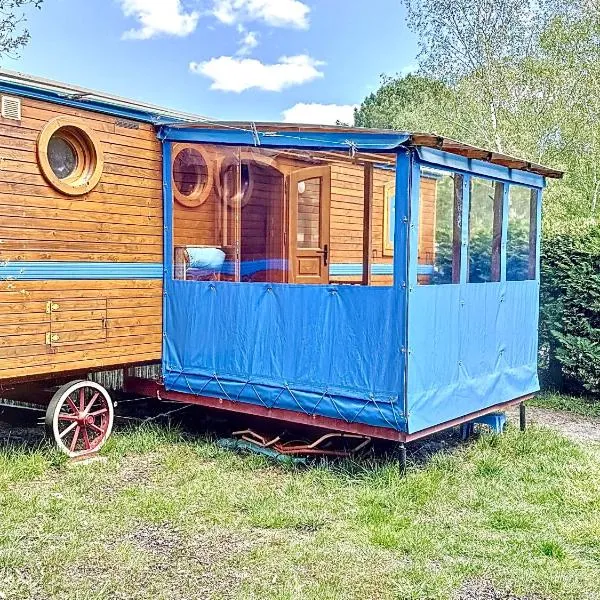 Blue : La Roulotte du Médoc，位于Naujac-sur-Mer的酒店
