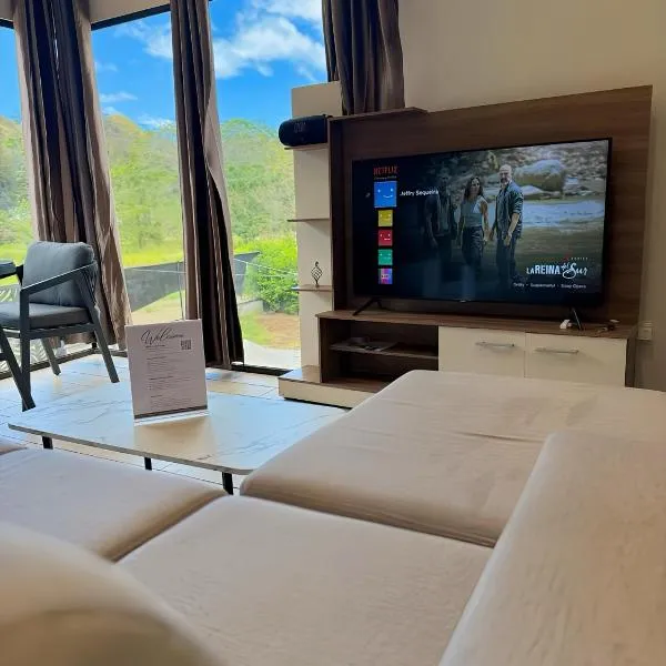 Villas Na-tiva Guanacaste，位于Plazuela的酒店