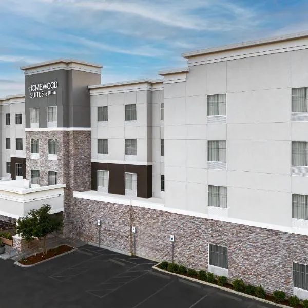 Homewood Suites by Hilton Metairie New Orleans，位于梅泰里的酒店