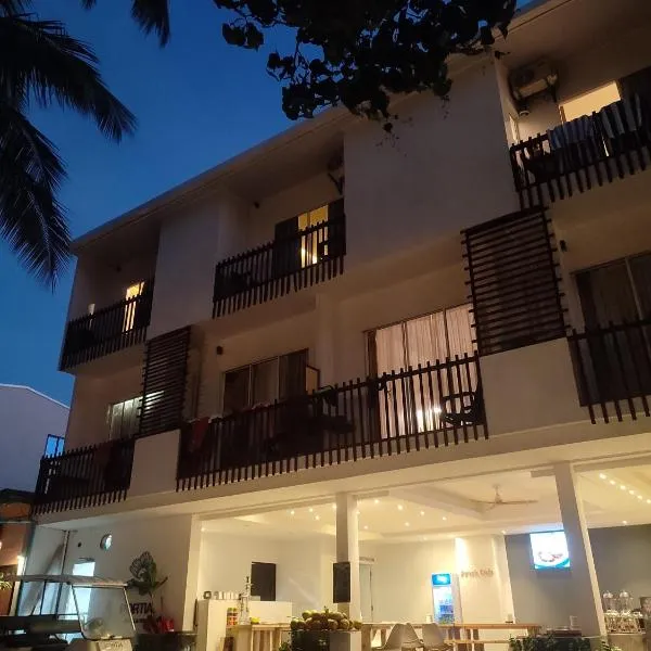 Portia Hotel & Spa，位于迪弗西的酒店