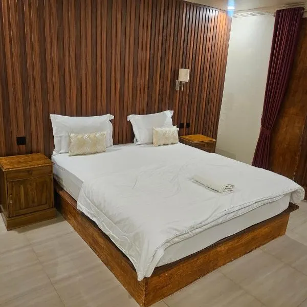 Rinjani Trekking Center，位于森纳儒的酒店