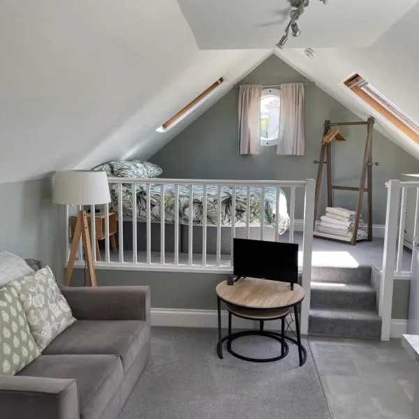 Sea Glimpses Studio Port Isaac，位于以撒港的酒店