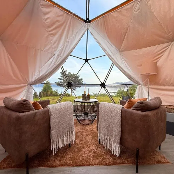 Idyllisk overnatting i dome ved sandstrand，位于Langenes的酒店