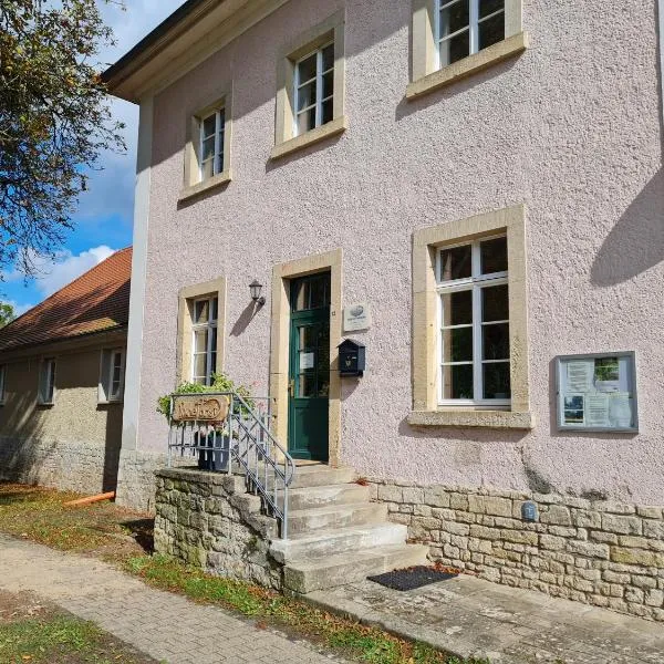 Ferienwohnung am Schloss，位于Eckartsberga的酒店