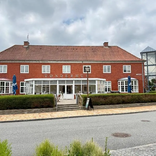 Hotel Tønderhus，位于岑讷的酒店