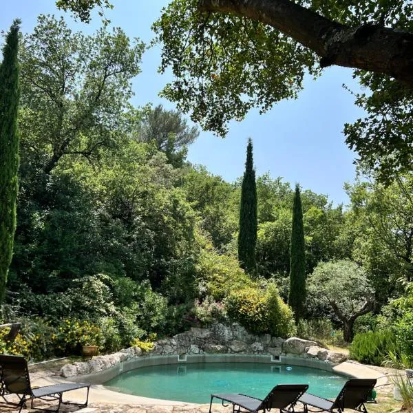 Lovely stay in provence，位于Mimet的酒店