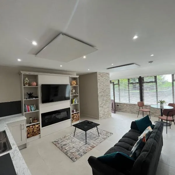 Oakdale Lodge，位于Derrymore Bridge的酒店