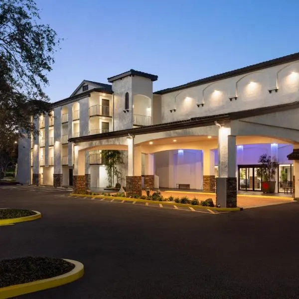 Mai Hana Hotel- Intl Drive, Trademark Collection by Wyndham，位于奥兰多的酒店