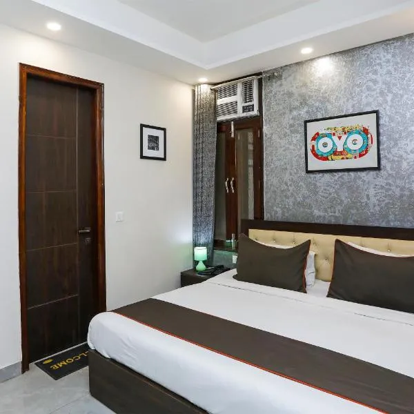 Hotel O The Signature Inn，位于Indirapuram的酒店