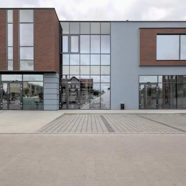 iNTEC NOCLEGI，位于格涅兹诺的酒店