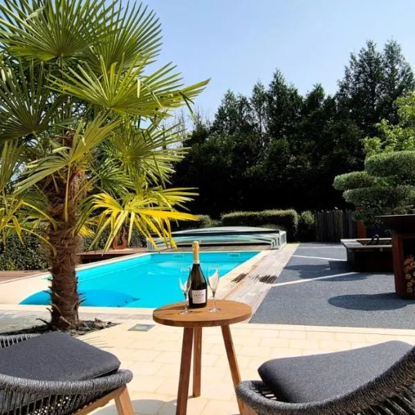 A la Jolie Campagne - chambre et table d'hôtes，位于Lorigné的酒店