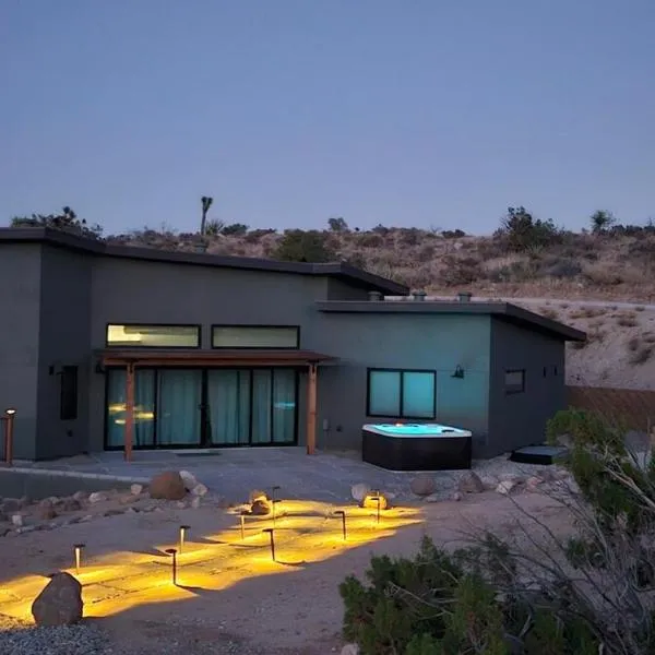 Soak at Boulder Cove，位于丝兰谷的酒店