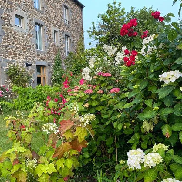 Chambres d hôtes du Moulin à papier，位于圣布里厄的酒店