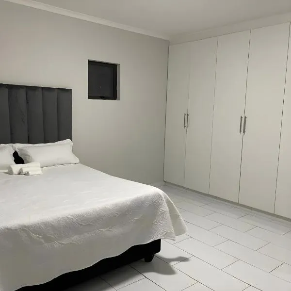 Peaceful Stay，位于姆巴巴内的酒店